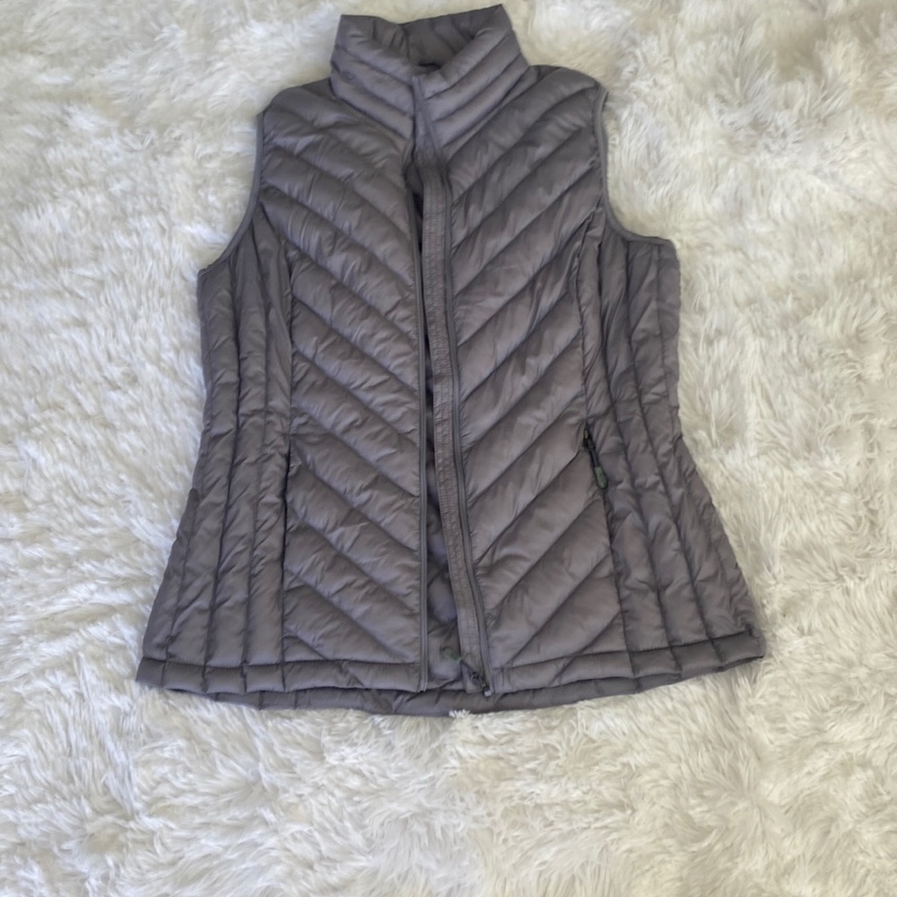 32 degrees heat light weight vest grey size M